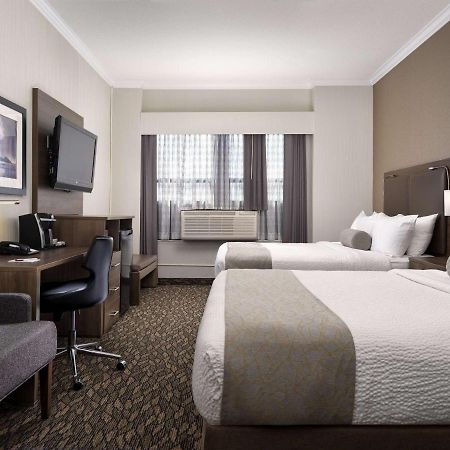BEST WESTERN PLUS Carlton Plaza Hotel Victoria Exterior foto