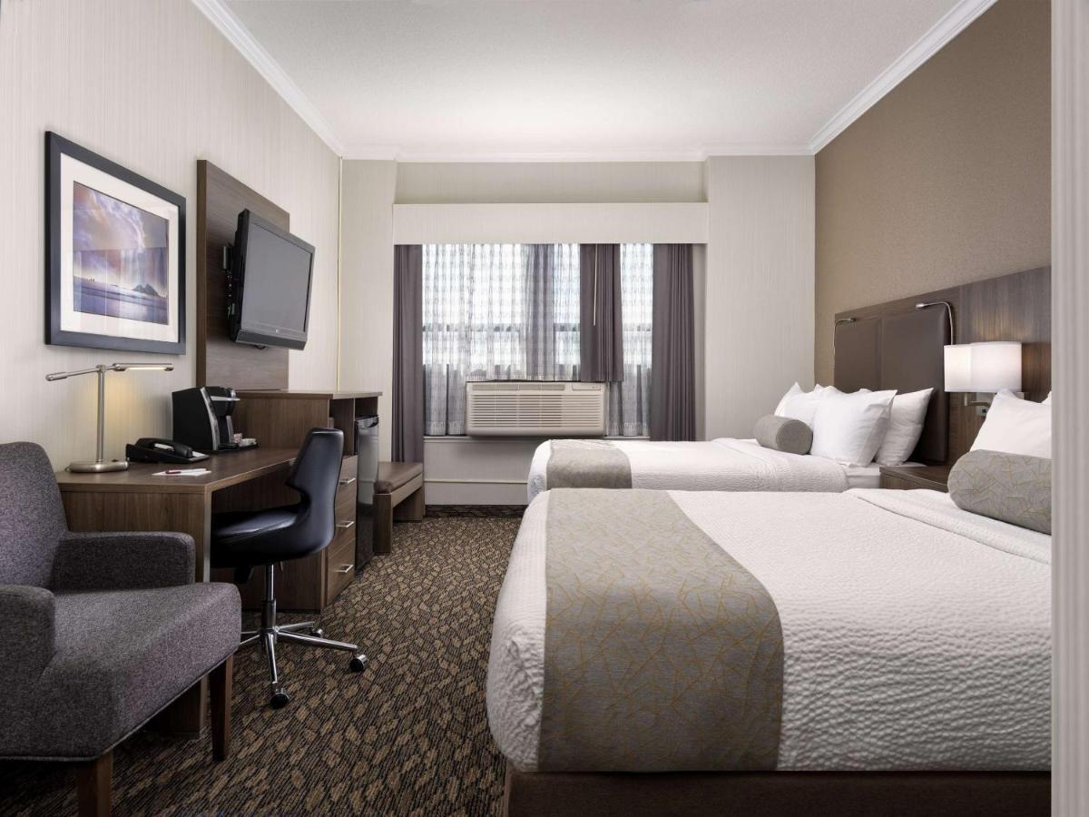 BEST WESTERN PLUS Carlton Plaza Hotel Victoria Exterior foto