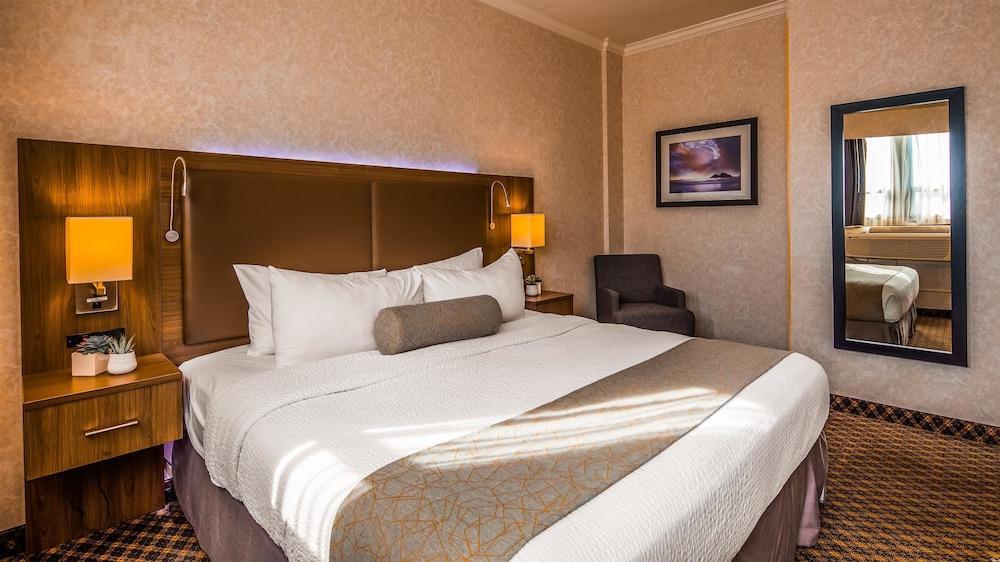 BEST WESTERN PLUS Carlton Plaza Hotel Victoria Exterior foto