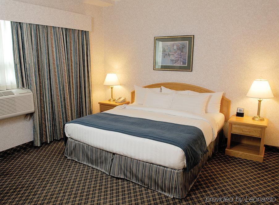 BEST WESTERN PLUS Carlton Plaza Hotel Victoria Habitación foto