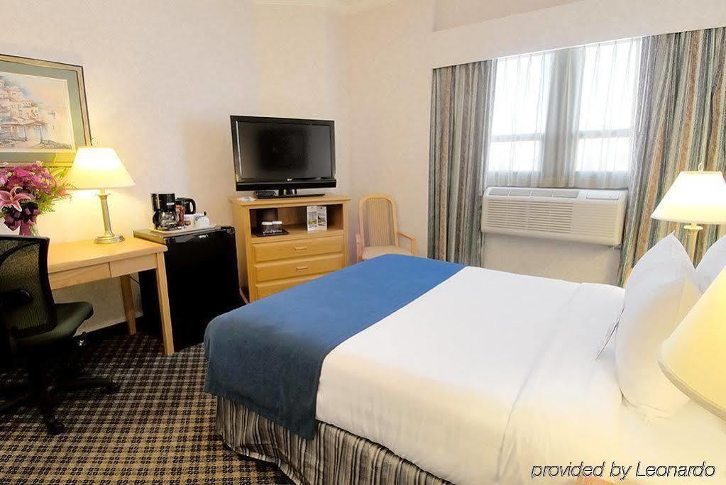 BEST WESTERN PLUS Carlton Plaza Hotel Victoria Exterior foto