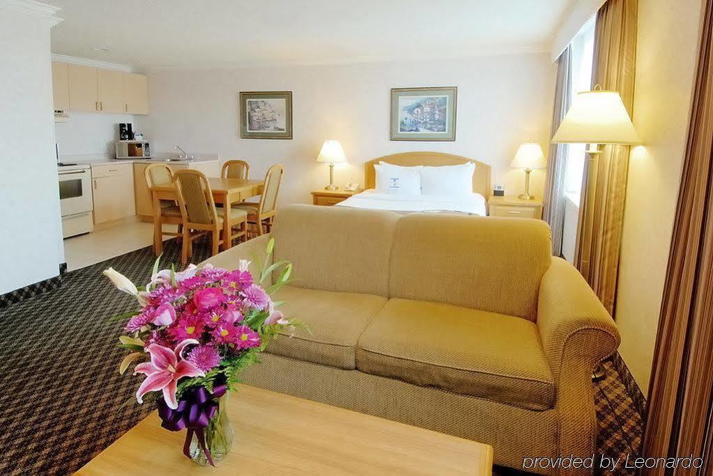 BEST WESTERN PLUS Carlton Plaza Hotel Victoria Exterior foto