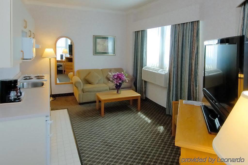 BEST WESTERN PLUS Carlton Plaza Hotel Victoria Habitación foto