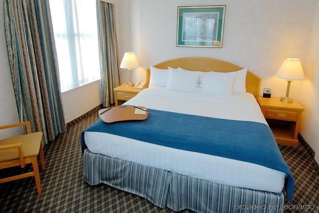 BEST WESTERN PLUS Carlton Plaza Hotel Victoria Habitación foto